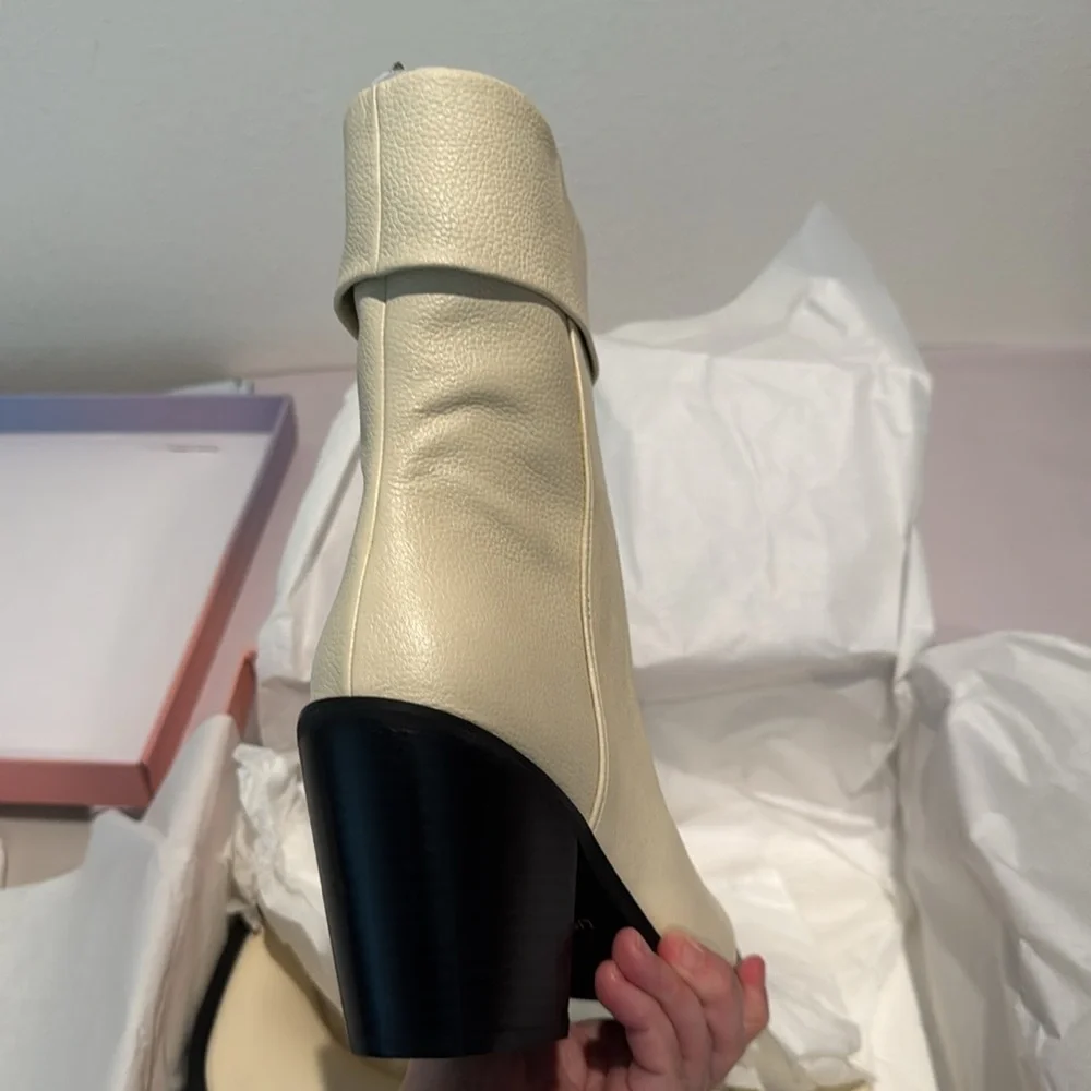 Nordstrom Lisa Vicky Mae-V Elegant Cream Ankle Boots - Picture 6 of 8